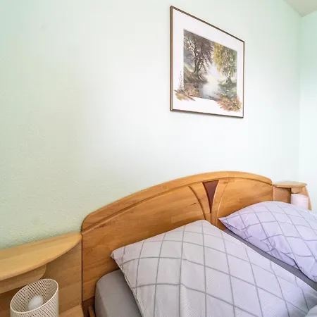 Tranquil In Near The Centre Casa vacanze Suhl